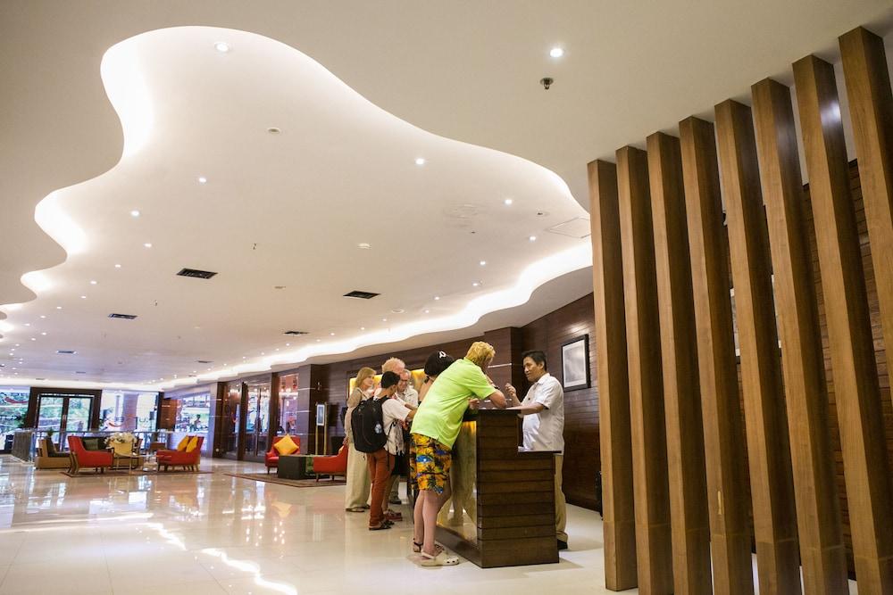 Kutabex Beachfront Hotel Kuta Lombok Exterior foto
