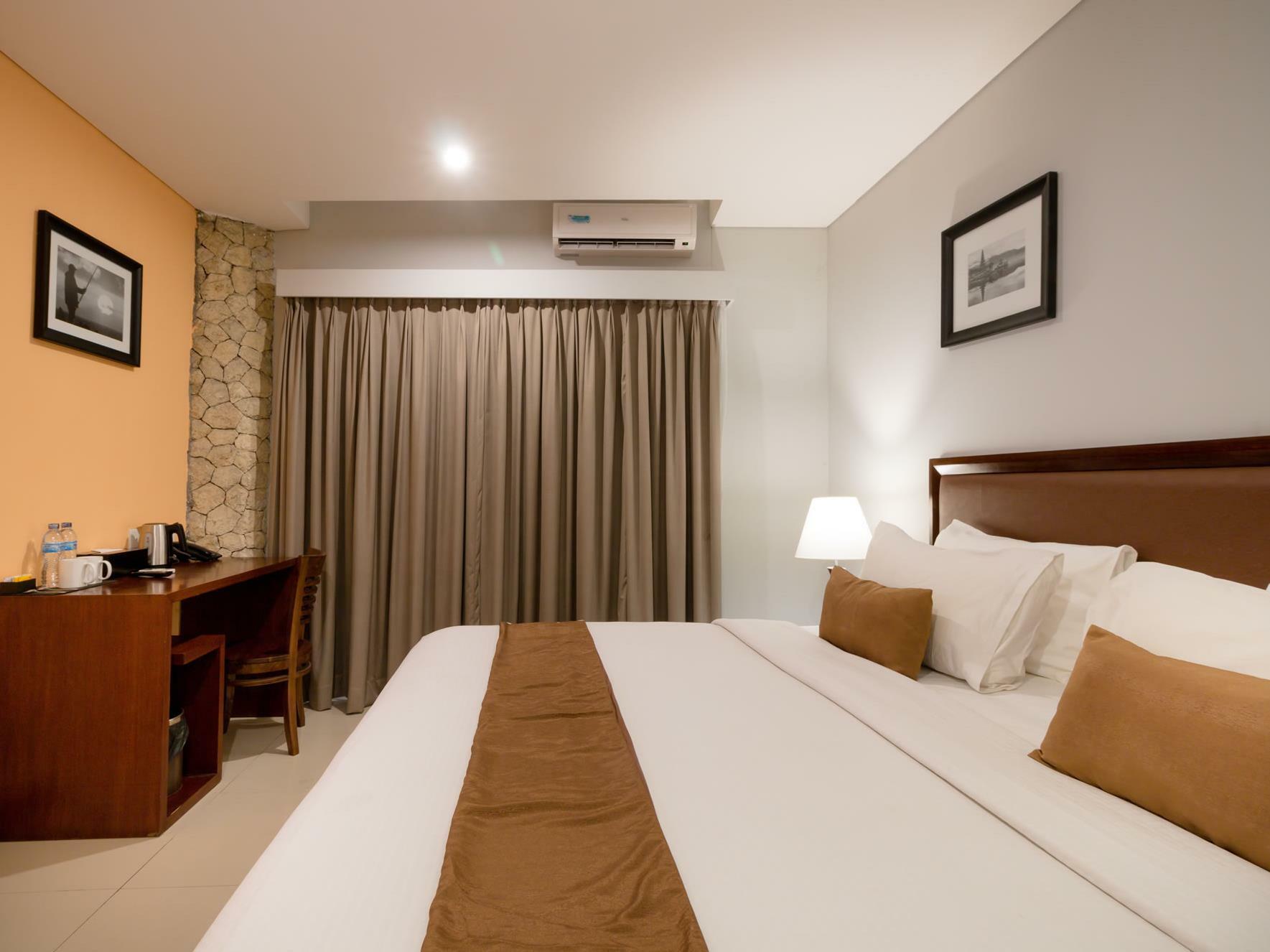 Kutabex Beachfront Hotel Kuta Lombok Exterior foto